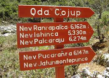 Trekking Quilcayhuanca via Huapi Pass to Valley Cojub - Cordillera Blanca