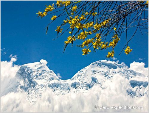 Peru: Climbing Nevados Urus (5495 m), Ishinca (5530 m) and Tocllaraju (6034 m)