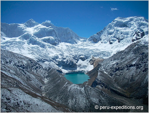Peru: Trekking Quilcayhuanca via Huapi Pass (5020 m) to Valley Cojub