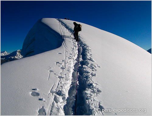 Climbing Nevado Pisco (5752 m)