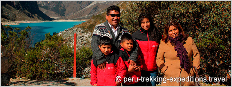 Peru: Trekking Laguna Paron Adventure over (4200 m)