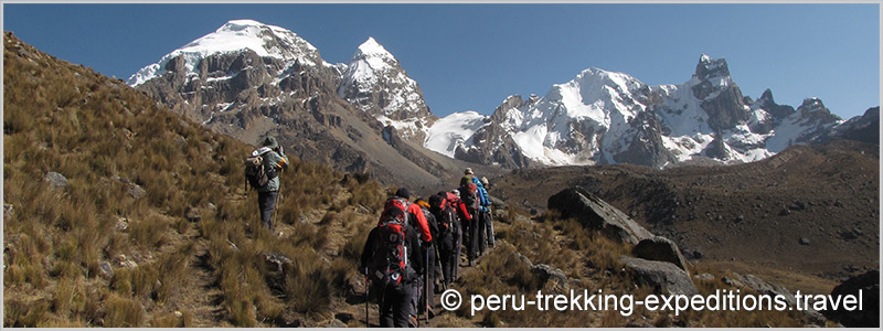 Peru: Trekking Huayhuash Climb Nevado Diablo Mudo (5350 m)